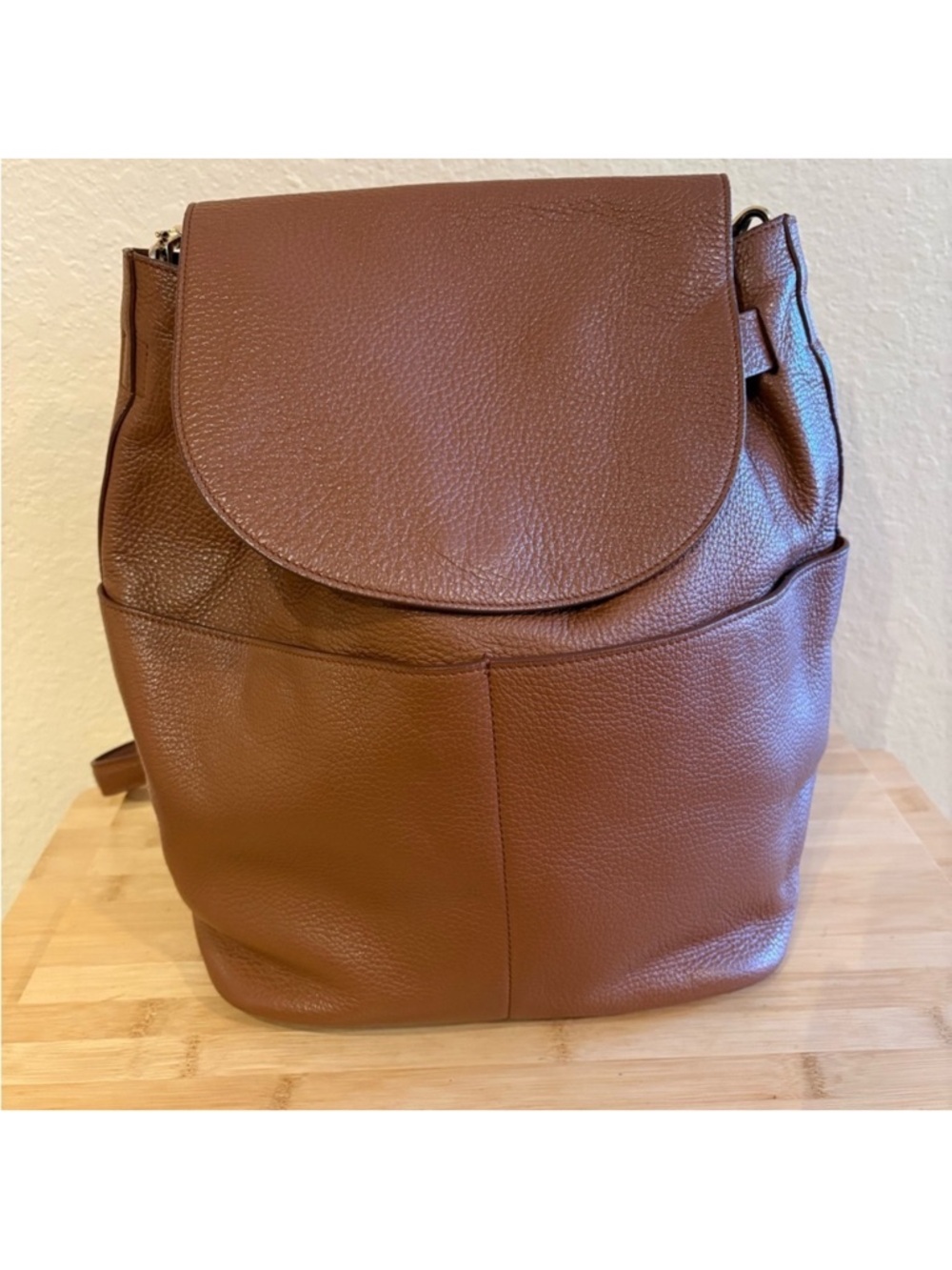 Cuyana Leather Backpack Brown/Caramel - Picture 6 of 11
